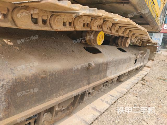 右側(cè)履帶整體（行走機構(gòu)）