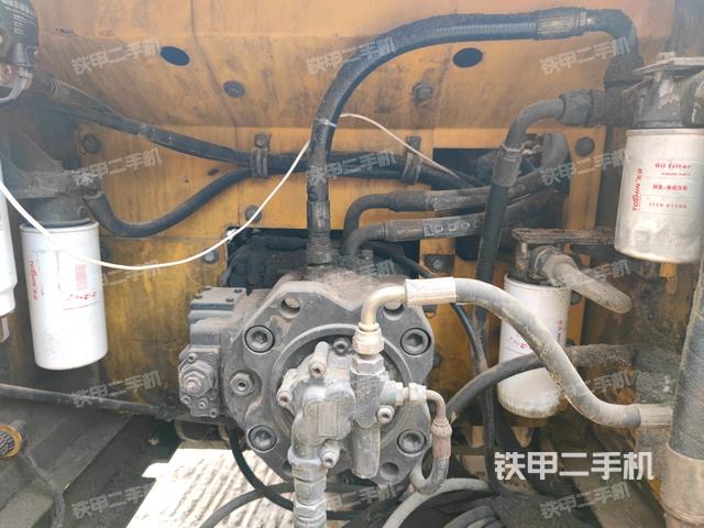 液壓泵斜45?左（大件艙室）