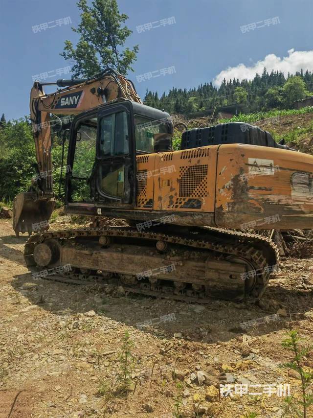 驾驶室整体（整机外观）