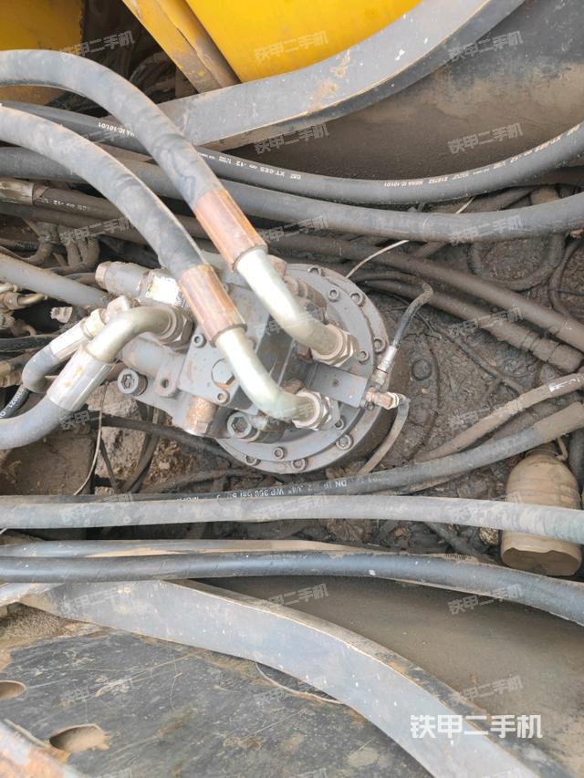 回轉(zhuǎn)馬達(dá)（上車部件）