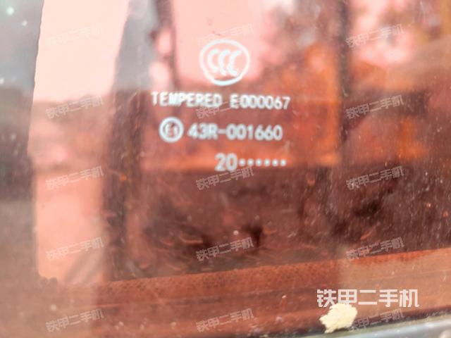 后窗玻璃角標(biāo)(駕駛室部分) 后窗玻璃角標(biāo)(駕駛室部分)