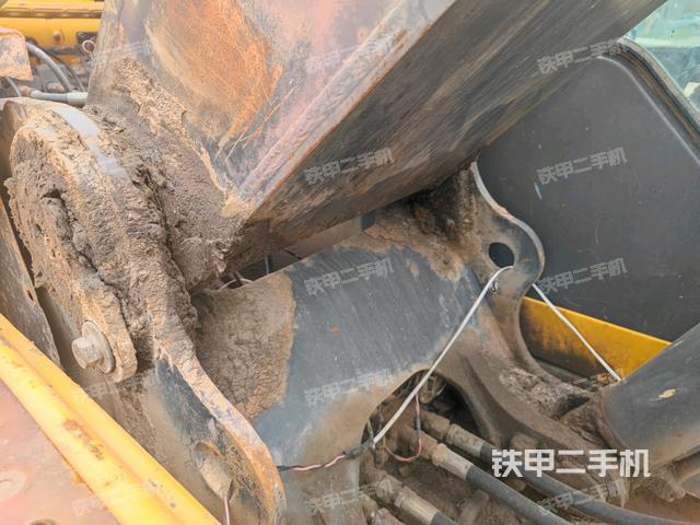 大臂根部?斜視（工作和回轉(zhuǎn)裝置）