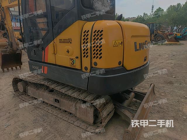 右前45(整機(jī)外觀) 右前45(整機(jī)外觀)