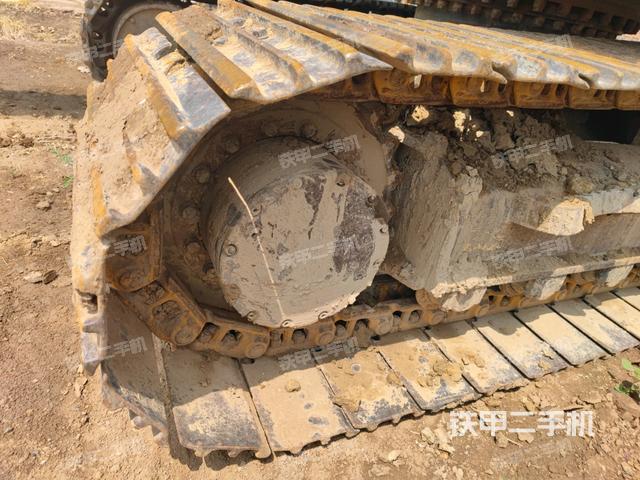 左驱动轮(行走机构) 左驱动轮(行走机构)