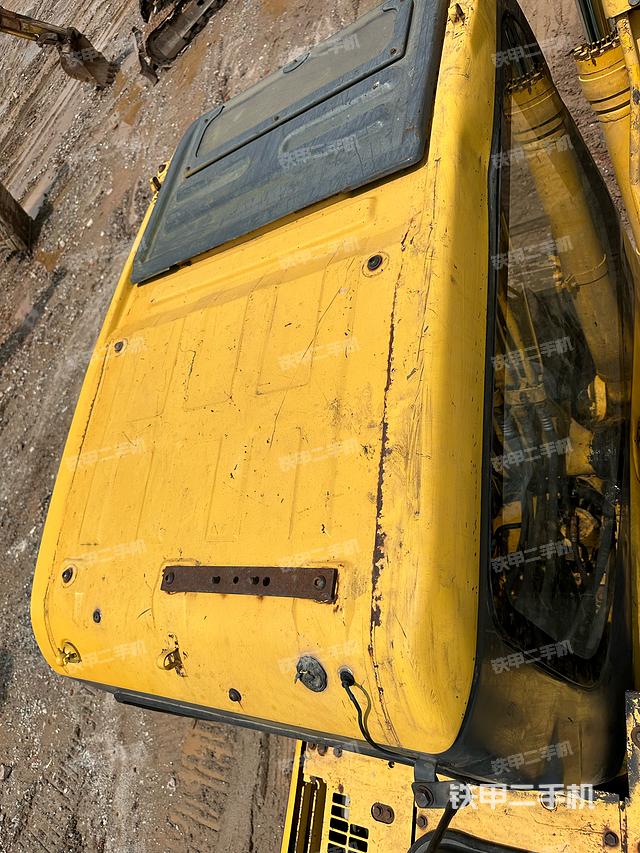 驾驶室顶部（整机外观）