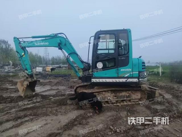 驾驶室整体（整机外观）