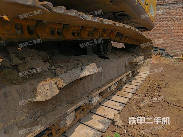 左侧履带整体 (行走机构) 左侧履带整体 (行走机构)