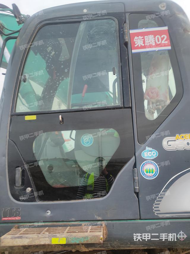 驾驶室整体（整机外观）