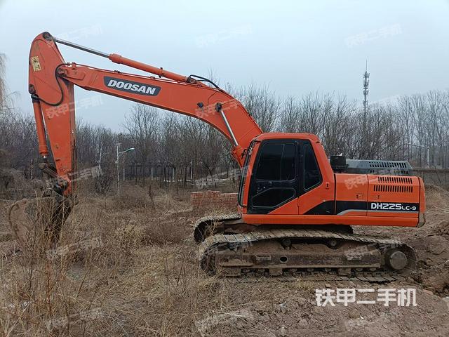 斗山DH225LC-9挖掘機