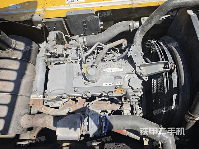 发动机整体俯视（整机外观）