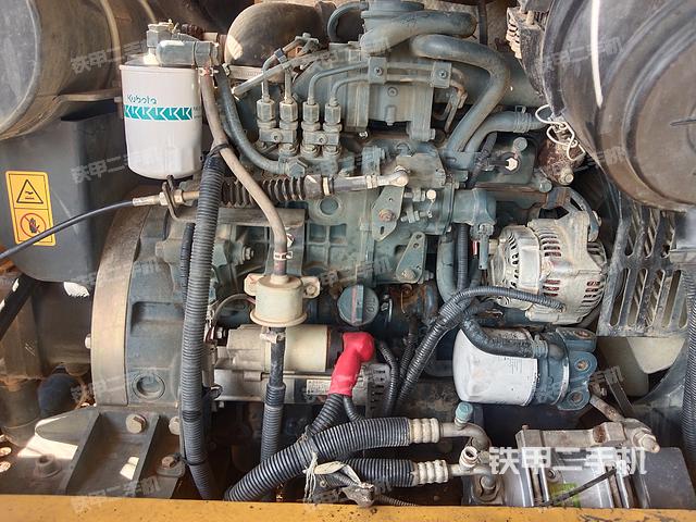 发动机整体俯视（整机外观）