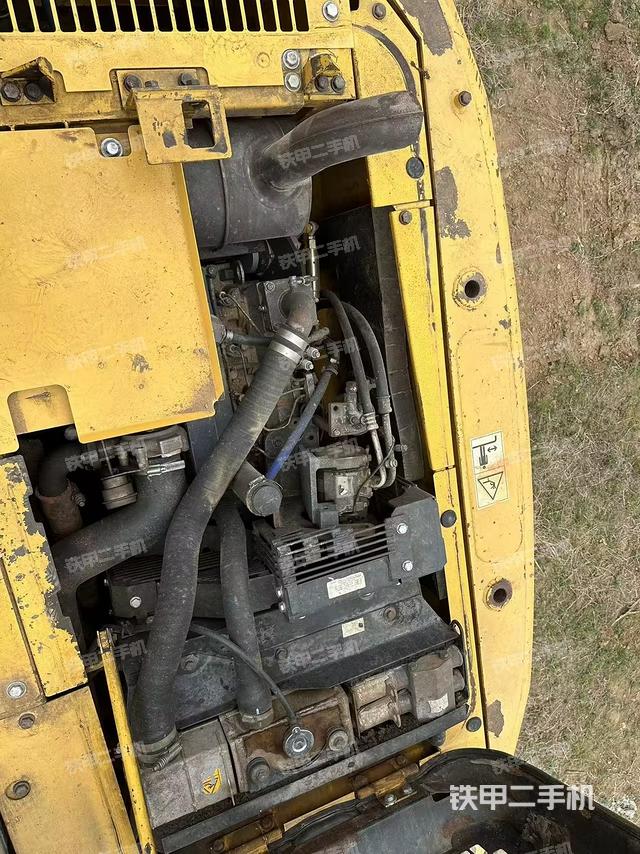 發(fā)動機(jī)室（上車部件）