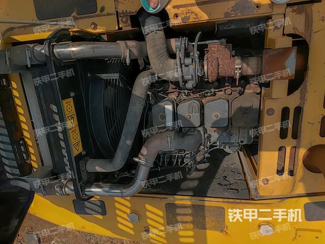 发动机室(上车部件) 发动机室(上车部件)