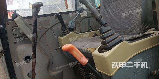驾驶室整体（整机外观）