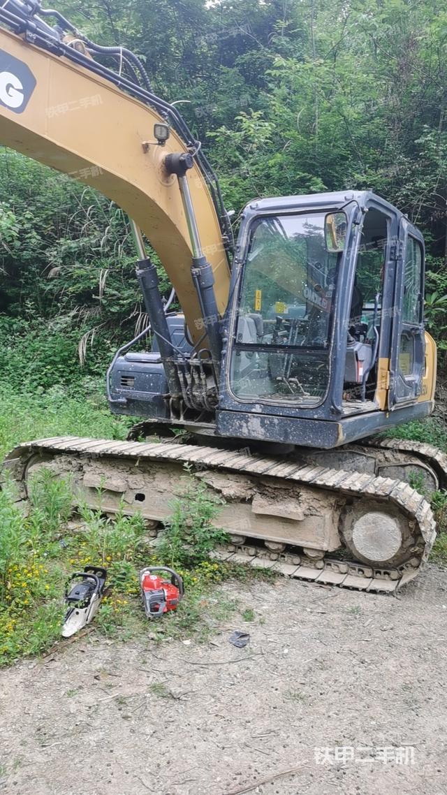 驾驶室整体（整机外观）