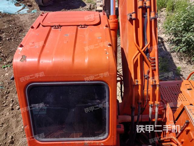 駕駛室頂部俯視（上車部件）