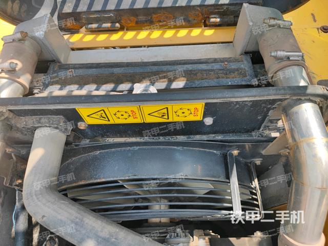 水箱+风扇特写(上车部件) 水箱+风扇特写(上车部件)