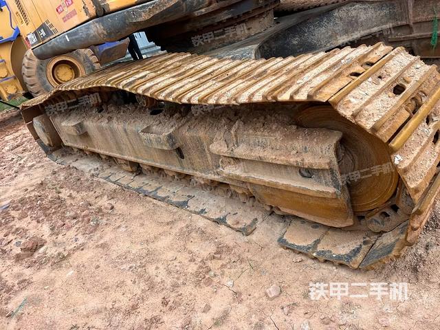 单侧履带整体（整机外观）