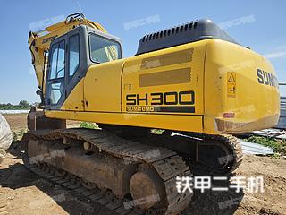 青岛住友SH300-5挖掘机实拍图片