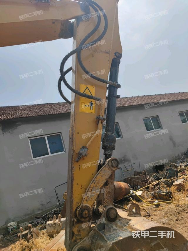 小臂整體左后（工作和回轉(zhuǎn)裝置）