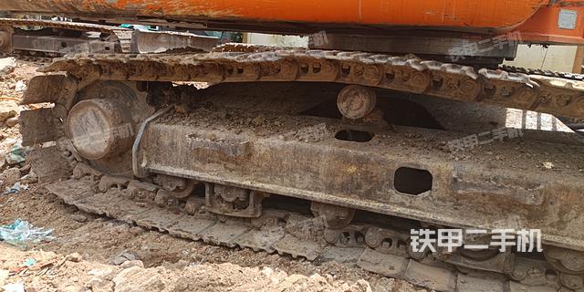 单侧履带整体（整机外观）