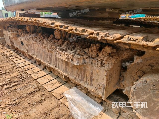 左側(cè)履帶整體?（行走機(jī)構(gòu)）