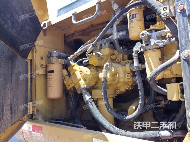 液壓泵斜45?左(大件艙室) 液壓泵斜45?左(大件艙室)