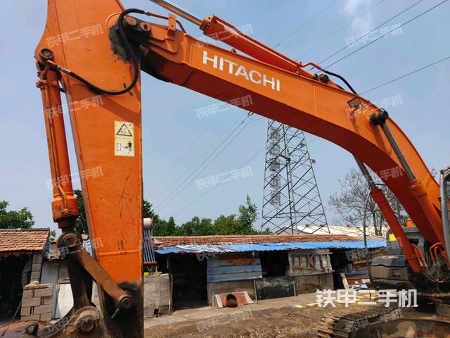 小臂整體右前(工作和回轉(zhuǎn)裝置) 小臂整體右前(工作和回轉(zhuǎn)裝置)