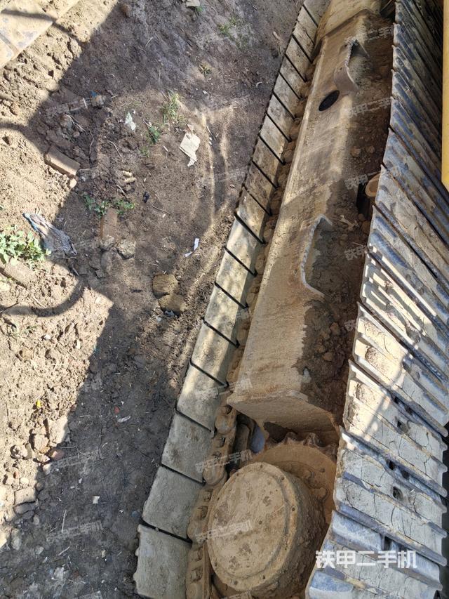 右側(cè)履帶整體（行走機(jī)構(gòu)）