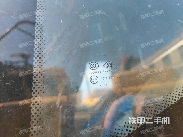 后窗玻璃角標(biāo)（駕駛室部分）