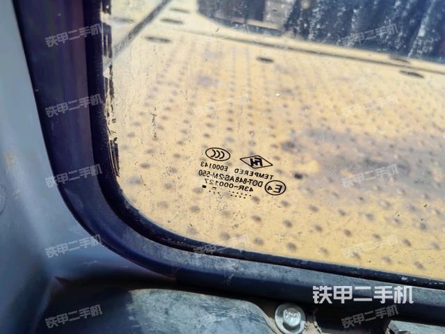 后窗玻璃角標(biāo)(駕駛室部分) 后窗玻璃角標(biāo)(駕駛室部分)