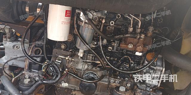 发动机整体俯视（整机外观）