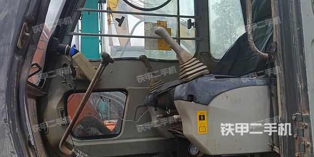 驾驶室整体（整机外观）