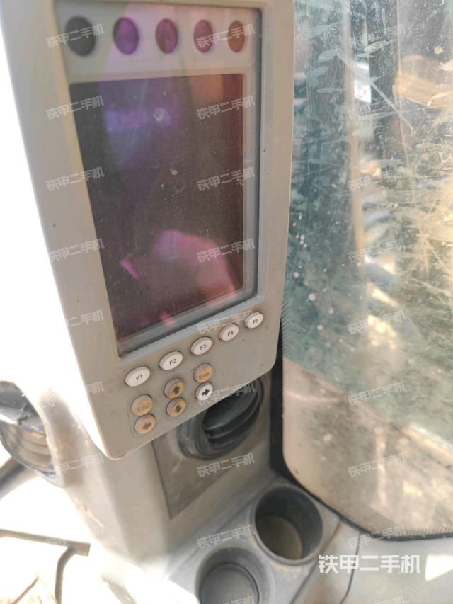 顯示屏?(駕駛室部分) 顯示屏?(駕駛室部分)