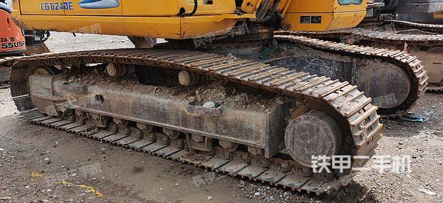 单侧履带整体（整机外观）