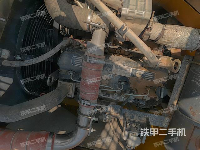 發(fā)動(dòng)機(jī)室（上車部件）