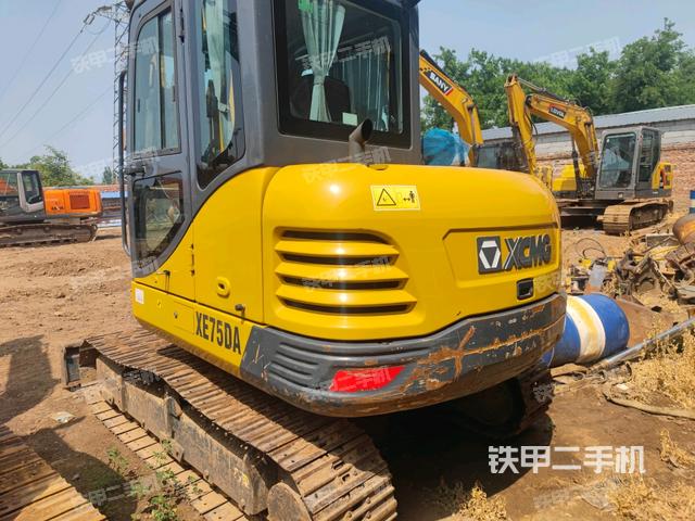 右后45(整机外观) 右后45(整机外观)