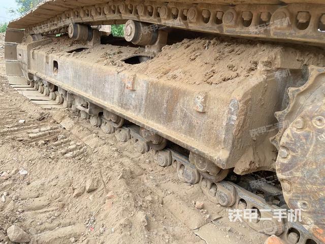 单侧履带整体（整机外观）