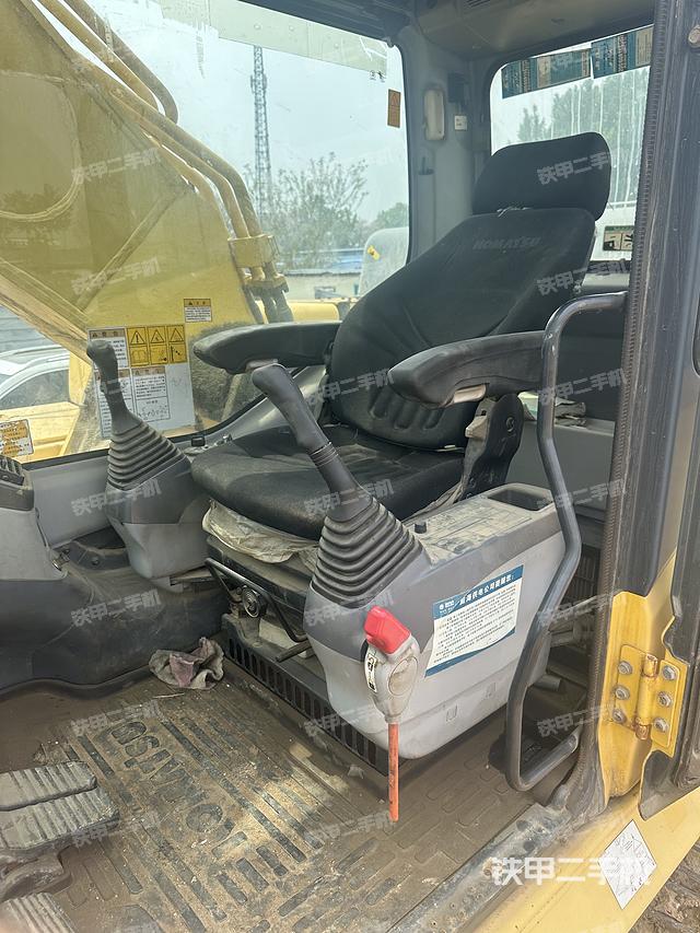 驾驶室整体（整机外观）