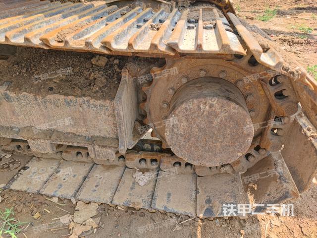 右驅(qū)動(dòng)輪(行走機(jī)構(gòu)) 右驅(qū)動(dòng)輪(行走機(jī)構(gòu))