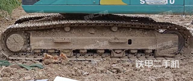 单侧履带整体（整机外观）