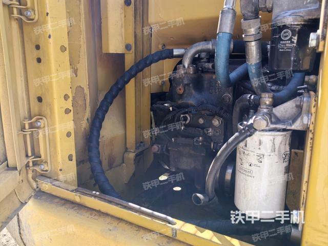 液壓泵斜45?左（大件艙室）