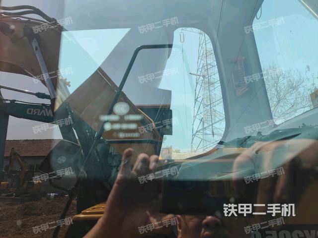 后窗玻璃角标(驾驶室部分) 后窗玻璃角标(驾驶室部分)