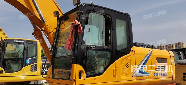 驾驶室整体（整机外观）