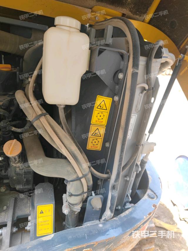 水箱+风扇特写(上车部件) 水箱+风扇特写(上车部件)