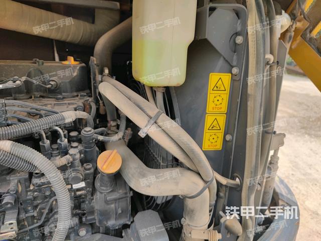 水箱+風(fēng)扇特寫(上車部件) 水箱+風(fēng)扇特寫(上車部件)