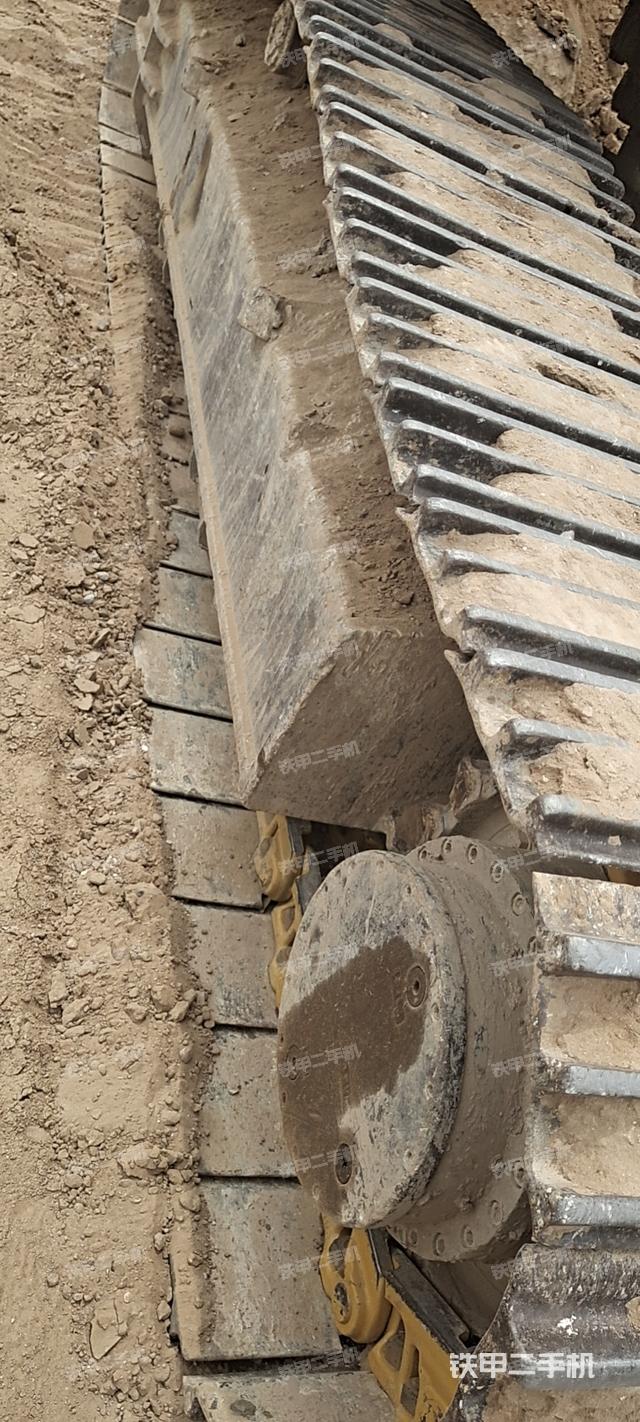 单侧履带整体（整机外观）