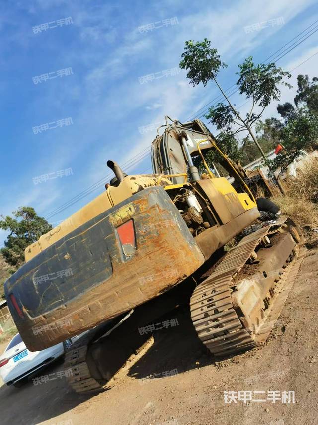 驾驶室整体（整机外观）