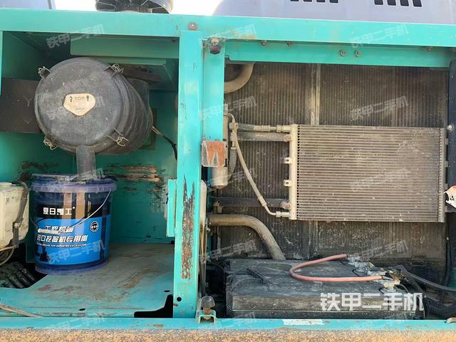 散熱器正面（大件艙室）