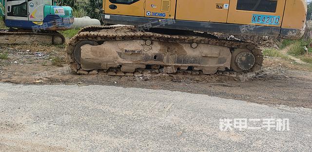 单侧履带整体（整机外观）